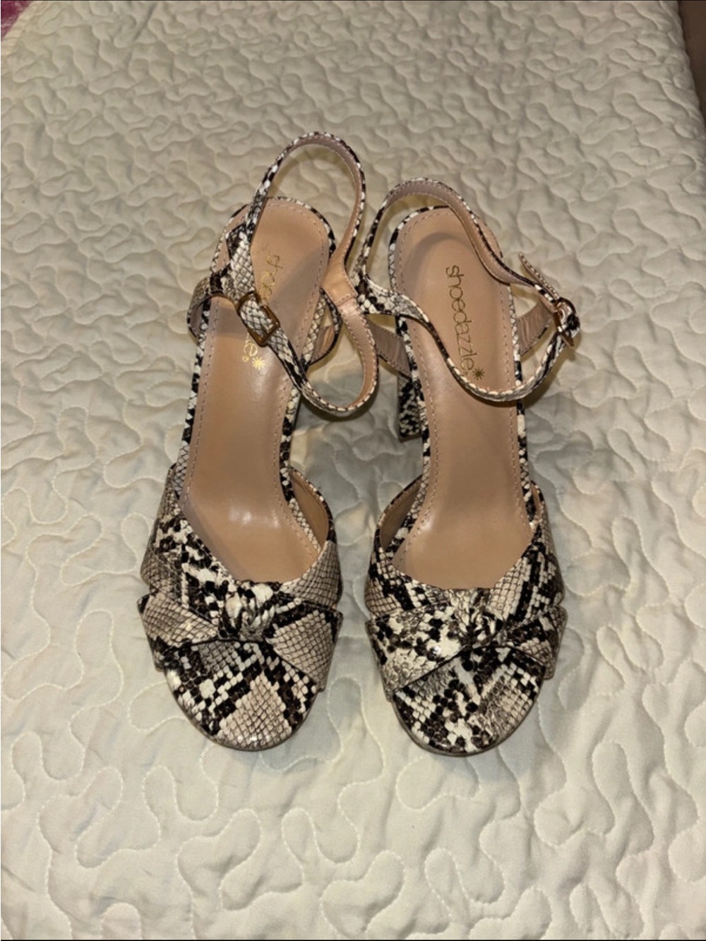 Shoe Dazzle Black & White Snake-Print Knotted Heels